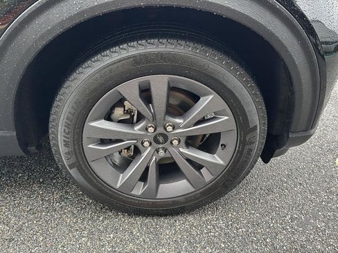 Certified 2024 Ford Explorer XLT w/ Equipment Group 202A image 35