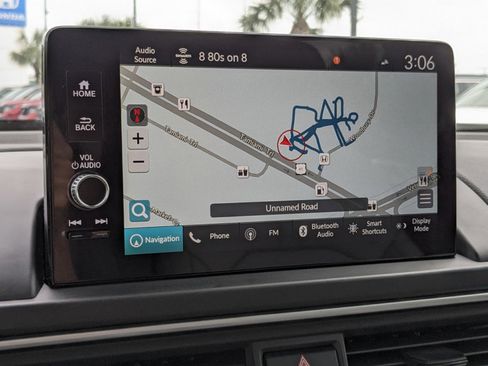 New 2025 Honda Pilot Touring image 23