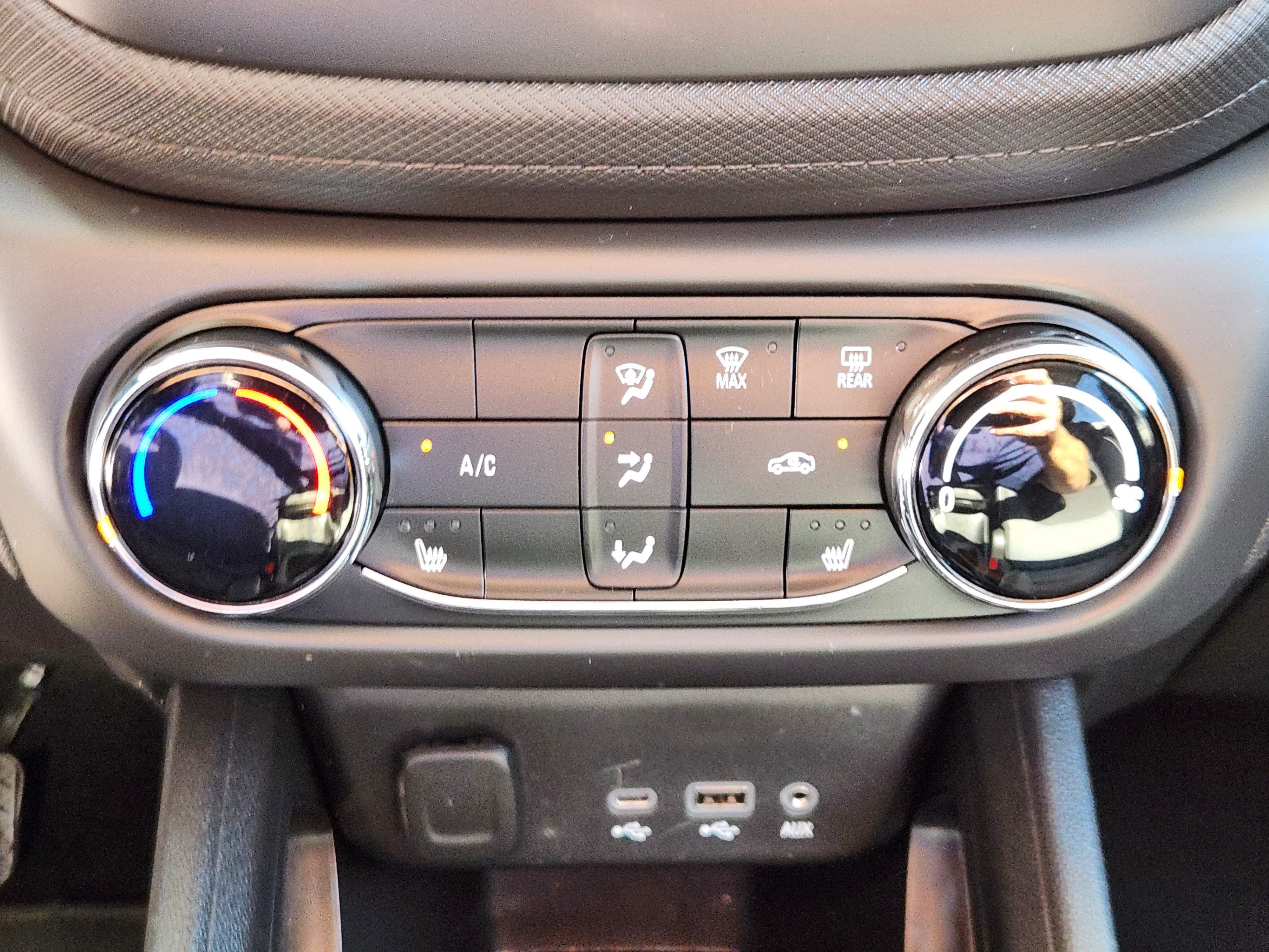 Used 2023 Chevrolet TrailBlazer LT AWD/4WD image 20