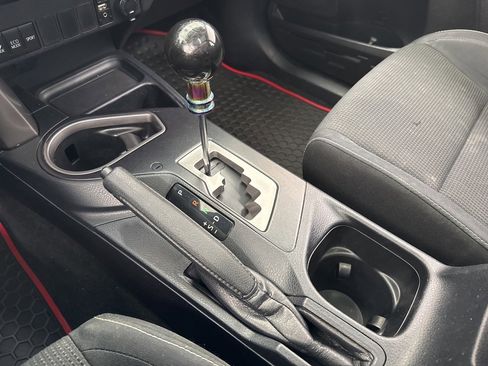 Used 2016 Toyota RAV4 XLE image 31