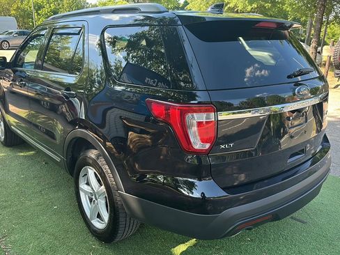 Used 2017 Ford Explorer XLT AWD/4WD image 5