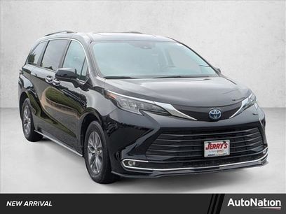 Used 2024 Toyota Sienna XLE