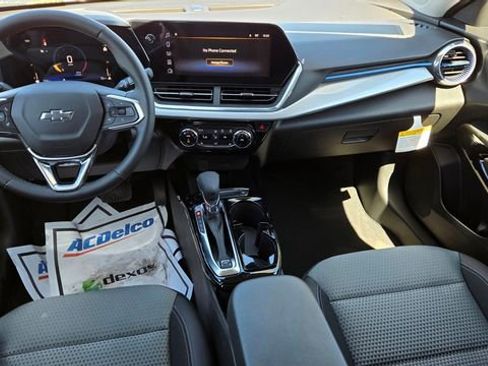 New 2026 Chevrolet Trax LT w/ Midnight Edition image 10