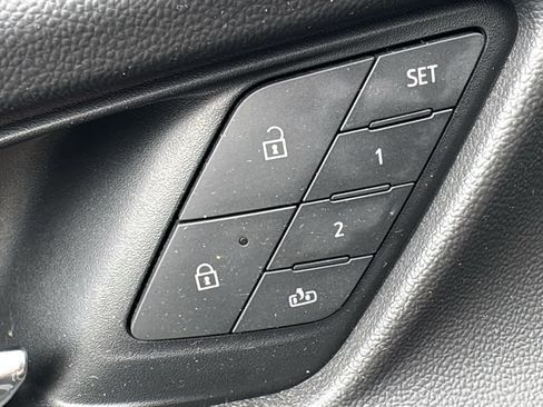 Certified 2025 Chevrolet Equinox ACTIV w/ Convenience Package III AWD/4WD image 10