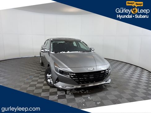Used 2023 Hyundai Elantra SEL image 1