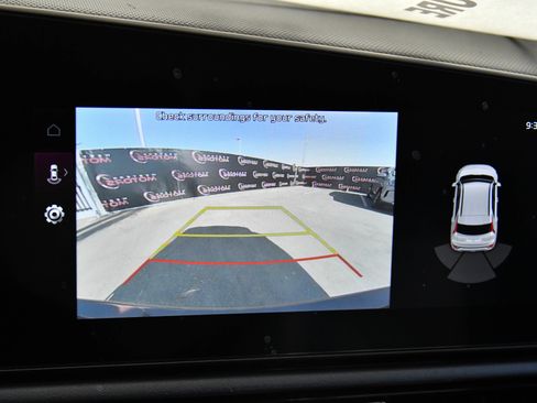Used 2025 Kia Niro Wind FWD image 19