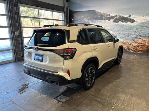 Used 2025 Subaru Forester Limited image 41