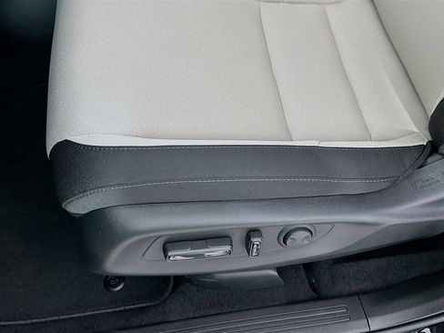 Used 2026 Honda CR-V EX image 9