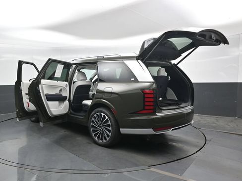 Certified 2026 Hyundai Palisade Calligraphy AWD/4WD image 51