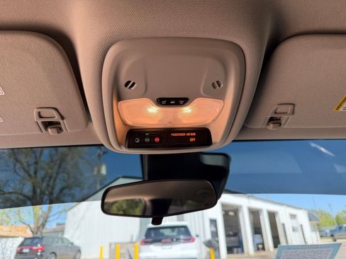 Used 2023 Buick Encore GX Preferred w/ Cold Weather Comfort Package image 21