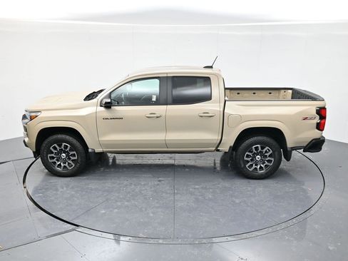 Used 2023 Chevrolet Colorado Z71 w/ Z71 Convenience Package 2 image 38