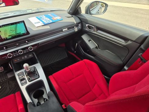 Used 2025 Honda Civic Type R image 30