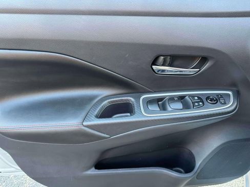 Certified 2025 Nissan Versa SR w/ Trunk Package image 16