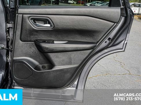 Used 2025 Nissan Rogue SV image 53