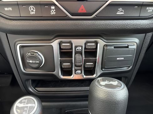 New 2026 Jeep Wrangler Unlimited Sport AWD/4WD image 21