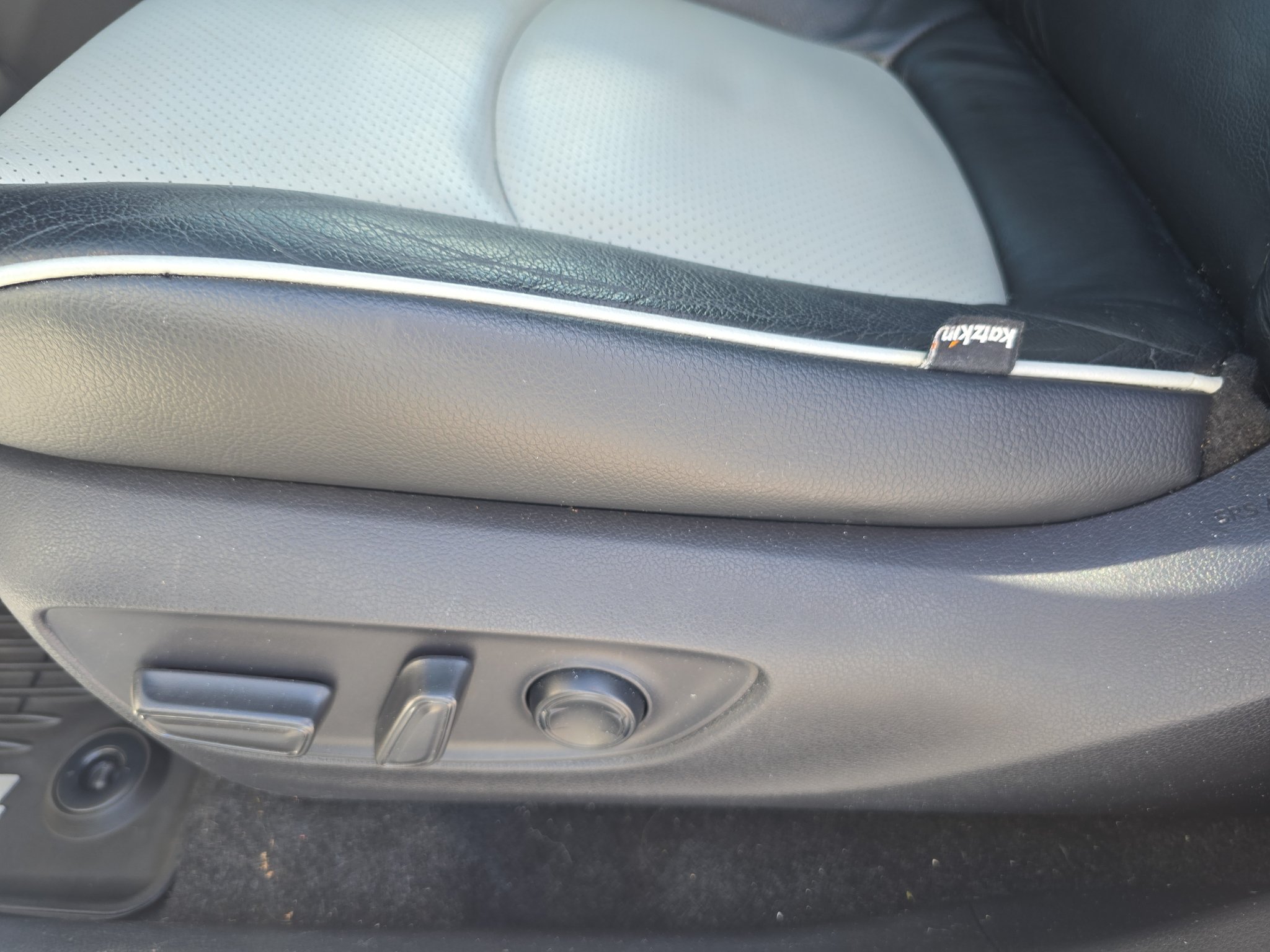 Used 2019 Toyota RAV4 XLE w/ Convenience Package AWD/4WD image 18