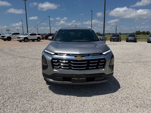 Used 2025 Chevrolet Equinox LT AWD/4WD image 8