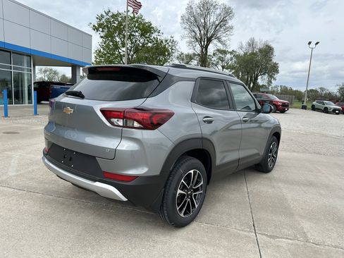 New 2026 Chevrolet TrailBlazer LT FWD image 3