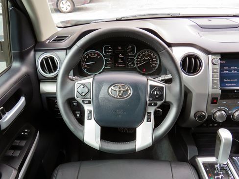 Used 2020 Toyota Tundra SR5 w/ SR5 Leather Package image 23