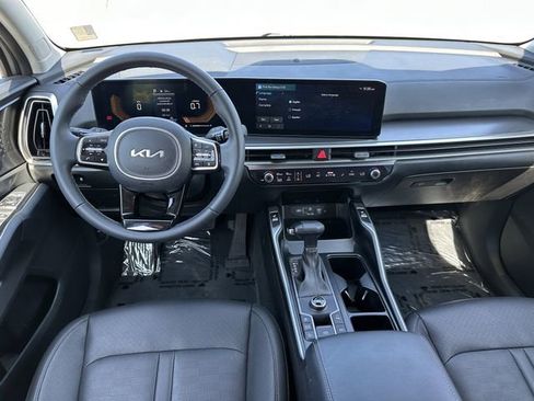 Used 2024 Kia Sorento S w/ Panoramic Sunroof Package FWD image 24