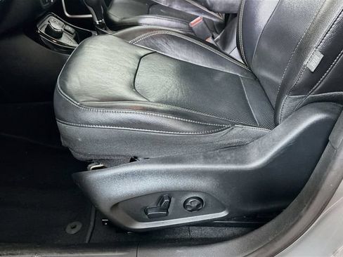 Used 2019 Jeep Compass Limited AWD/4WD image 23