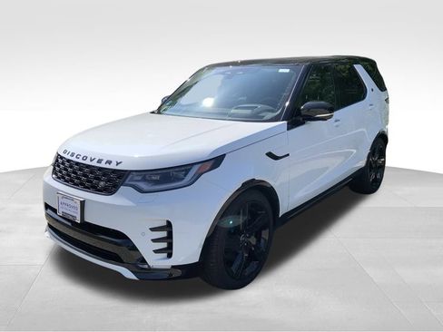 Certified 2025 Land Rover Discovery Dynamic SE image 1