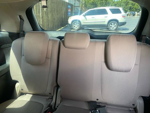 Used 2018 Honda Odyssey EX image 10