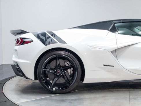 Used 2024 Chevrolet Corvette E-Ray w/ Stealth Interior Trim Package AWD/4WD image 35