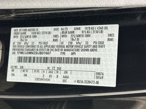 Used 2025 Ford Escape ST-Line FWD image 12