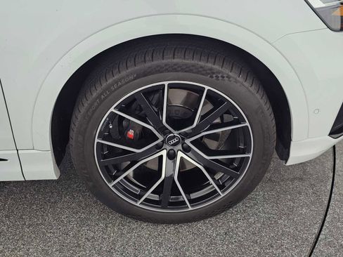 Used 2021 Audi SQ8 Premium Plus w/ SQ8 Black Optic Package image 9