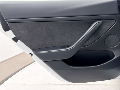 Used 2023 Tesla Model 3 Standard Range RWD image 33