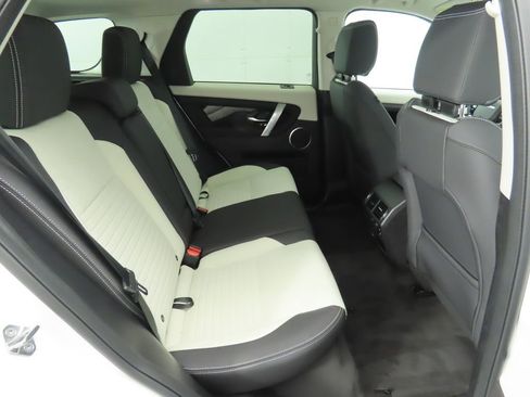 Used 2025 Land Rover Discovery Sport S image 22