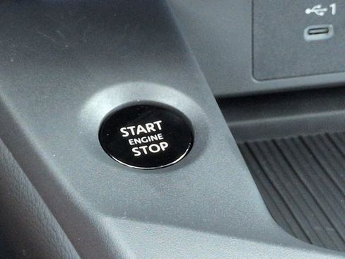 Certified 2026 Nissan Sentra SV w/ SV Convenience Package FWD image 27