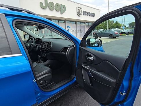 Certified 2022 Jeep Cherokee Limited image 17
