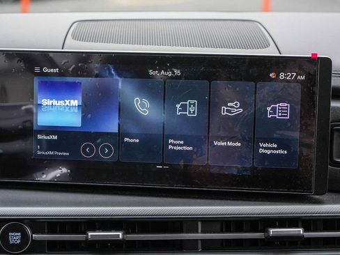 Used 2025 Hyundai Santa Fe SEL FWD image 18