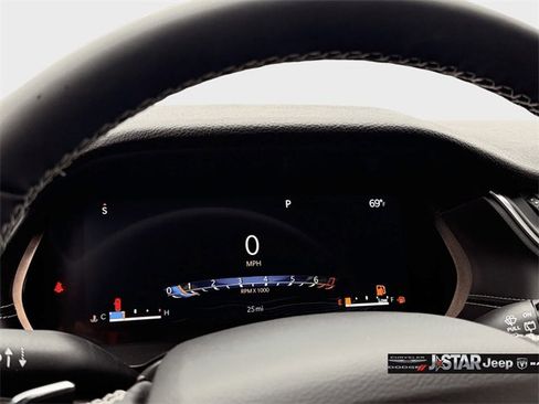 New 2025 Jeep Grand Cherokee L Laredo image 14