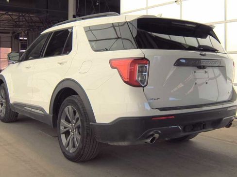 Used 2023 Ford Explorer XLT w/ Equipment Group 202A image 8