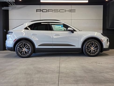 New 2026 Porsche Macan Electric RWD image 29