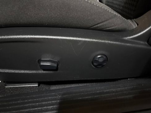 Used 2020 Dodge Challenger R/T RWD image 6