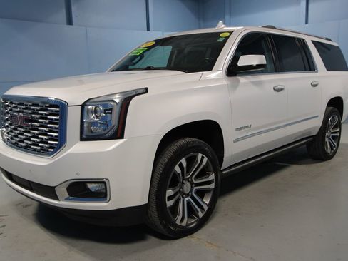 Used 2019 GMC Yukon XL Denali w/ Denali Ultimate Package image 37