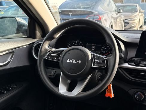 Used 2024 Kia Forte LXS image 19
