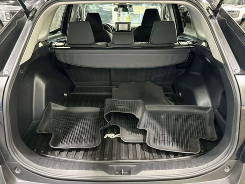 Used 2020 Toyota RAV4 LE image 34