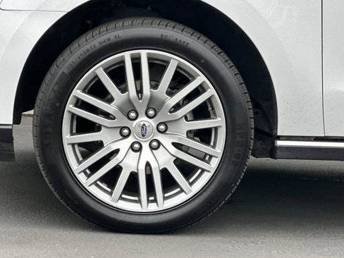 Used 2023 Ford Expedition Limited image 27