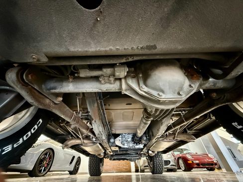 Used 2010 Mercedes-Benz G 550 image 41