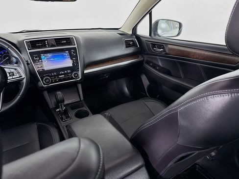 Used 2018 Subaru Outback 2.5i Limited AWD/4WD image 28