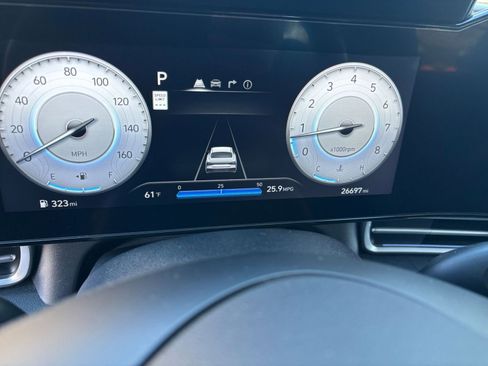 Used 2025 Hyundai Elantra SEL image 35