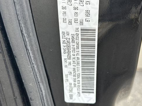Used 2017 Dodge Grand Caravan SE FWD image 27