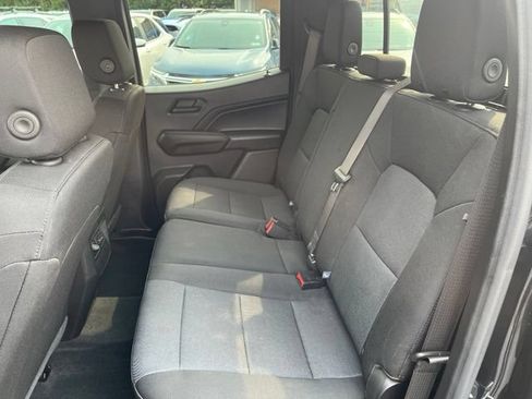 Used 2025 Chevrolet Colorado W/T w/ Advanced Trailering Package AWD/4WD image 16