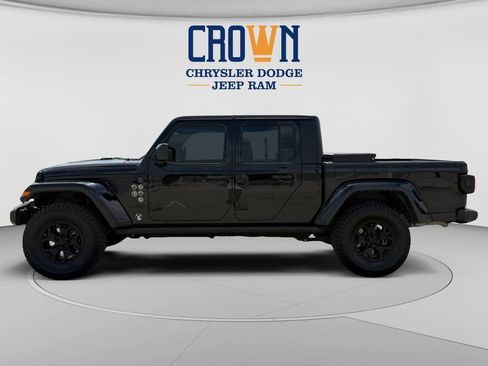 Used 2023 Jeep Gladiator Sport AWD/4WD image 6