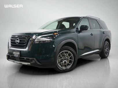 Used 2024 Nissan Pathfinder Platinum